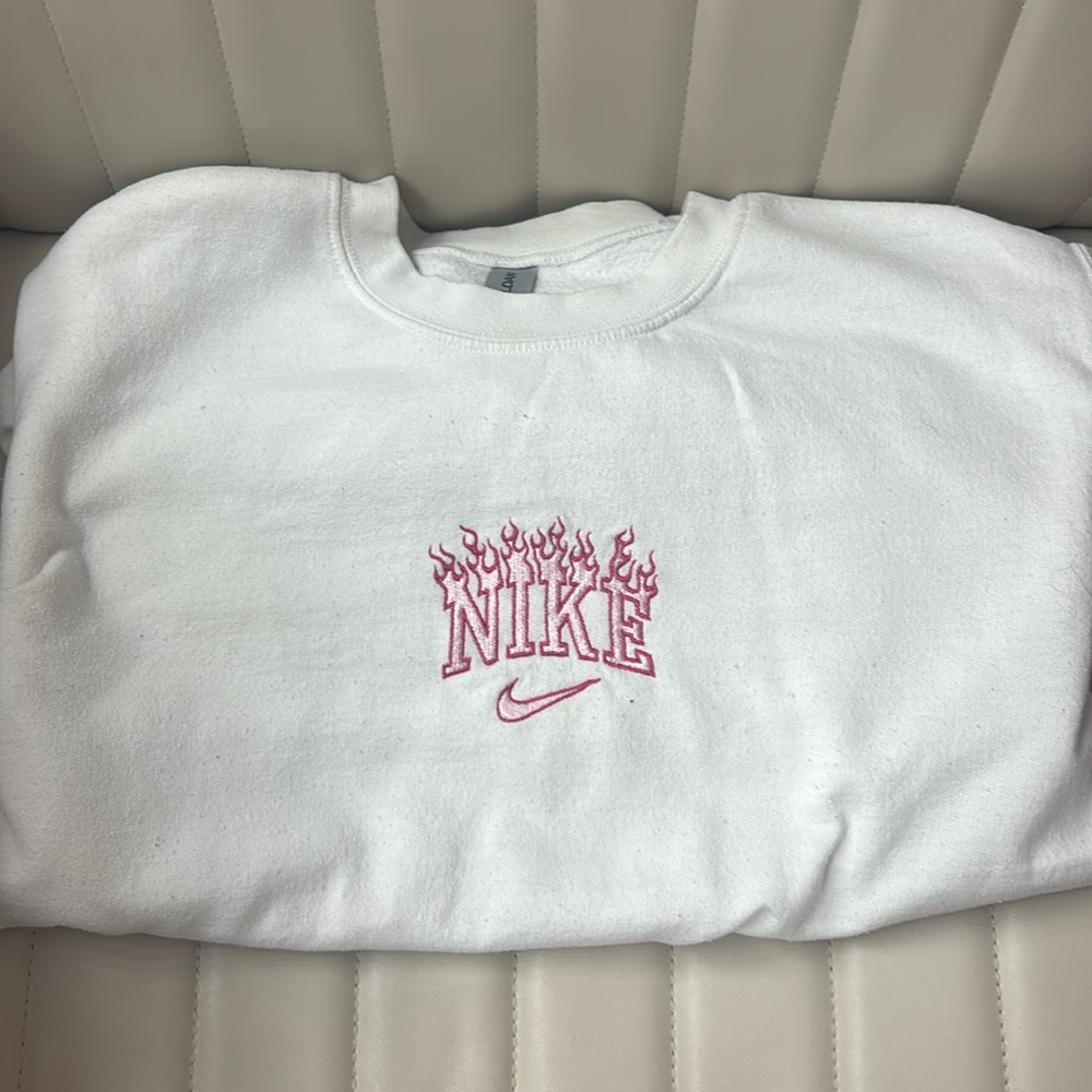 White Nike sweatshirt pink embroidered flames